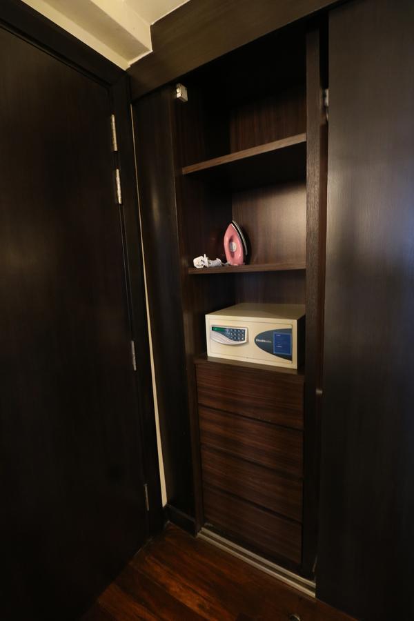 Millennium Suite At Pyramid Tower Petaling Jaya Exterior foto