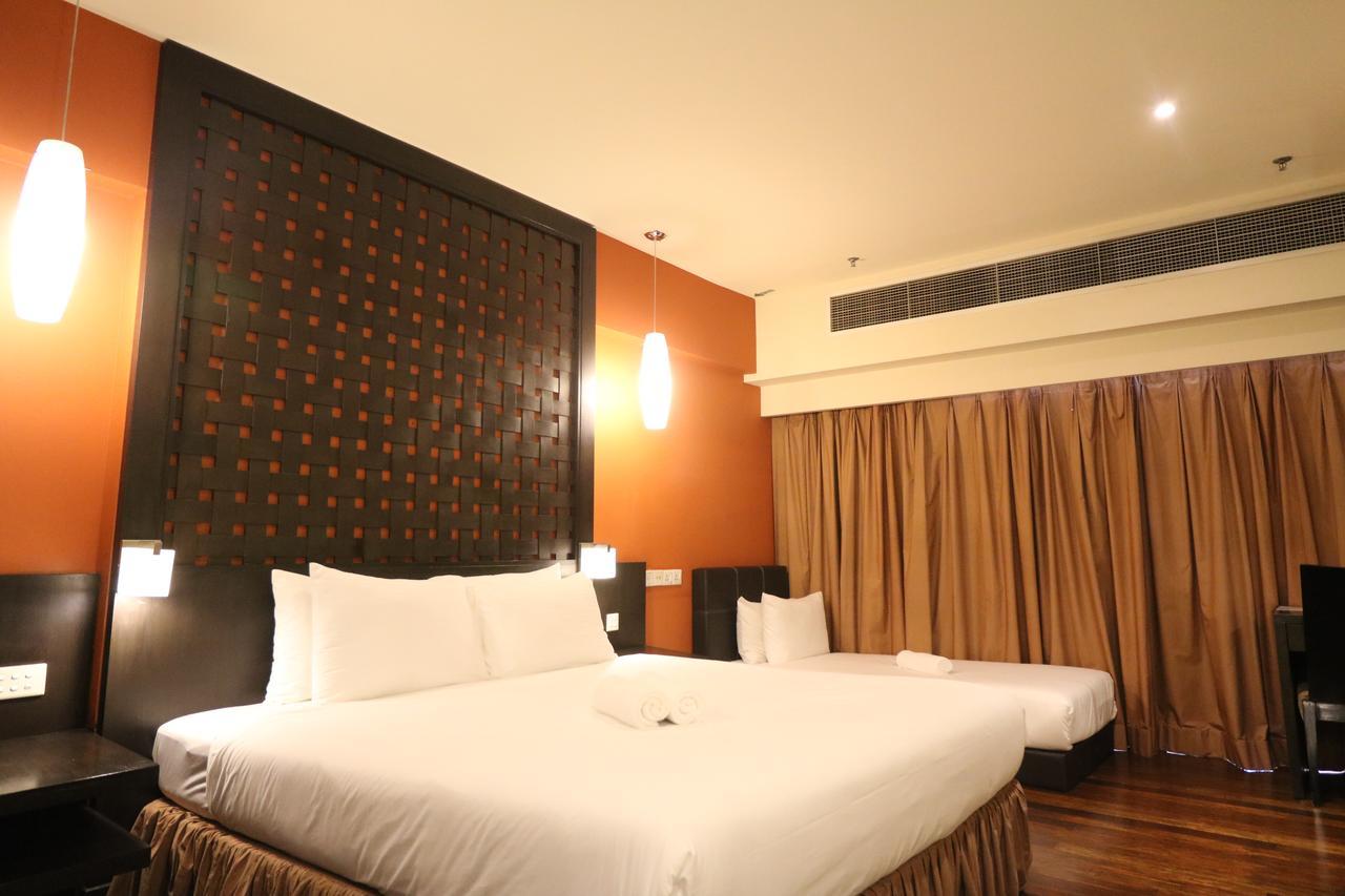 Millennium Suite At Pyramid Tower Petaling Jaya Exterior foto
